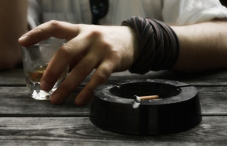 kajenje in alkohol kot vzroka za prostatitis